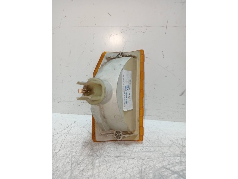 Recambio de piloto delantero izquierdo para mercedes mb 100 d caja cerrada / combi 2.4 diesel referencia OEM IAM   