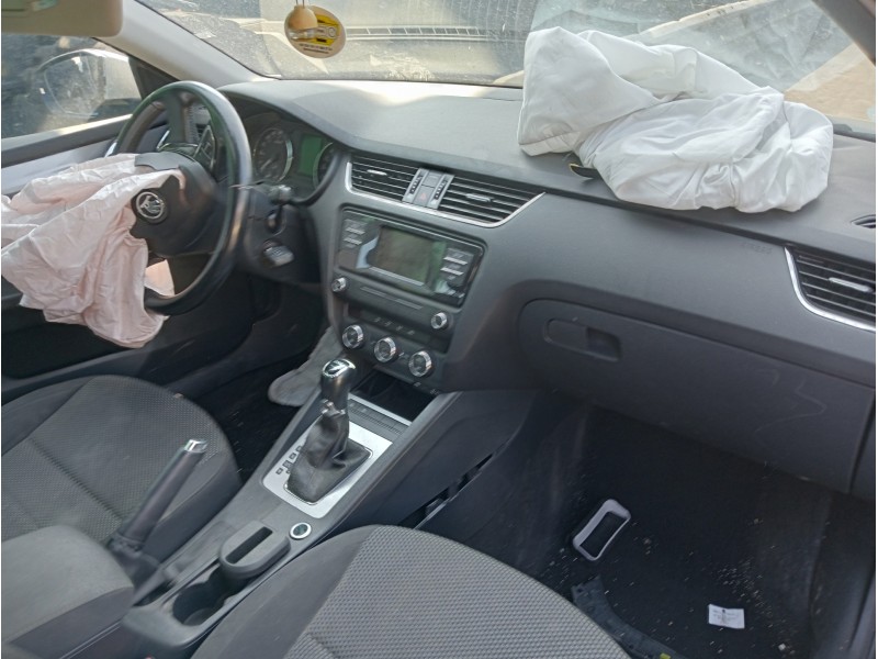 skoda octavia lim. (5e3) del año 2015