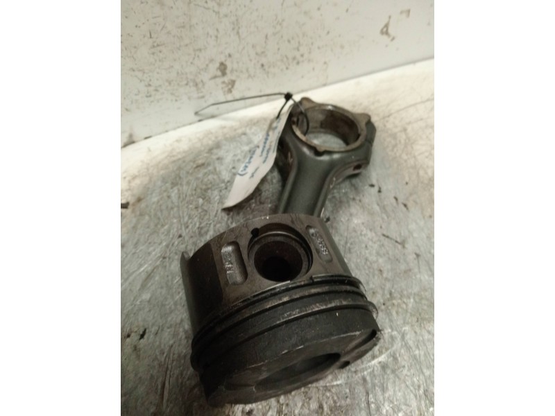 Recambio de piston para mercedes vito (w638) caja cerrada 110 cdi  (638.094) referencia OEM IAM 8857   Recambio de piston para mercedes vito (w638) caja cerrada 110 cdi  (638.094) referencia OEM IAM 8857