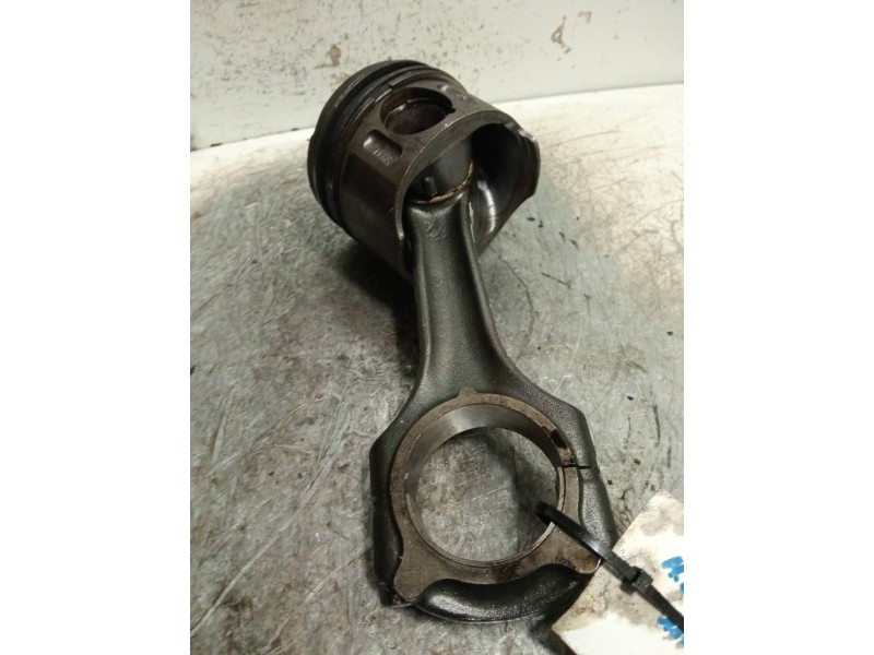 Recambio de piston para mercedes vito (w638) caja cerrada 110 cdi  (638.094) referencia OEM IAM 8857   Recambio de piston para mercedes vito (w638) caja cerrada 110 cdi  (638.094) referencia OEM IAM 8857