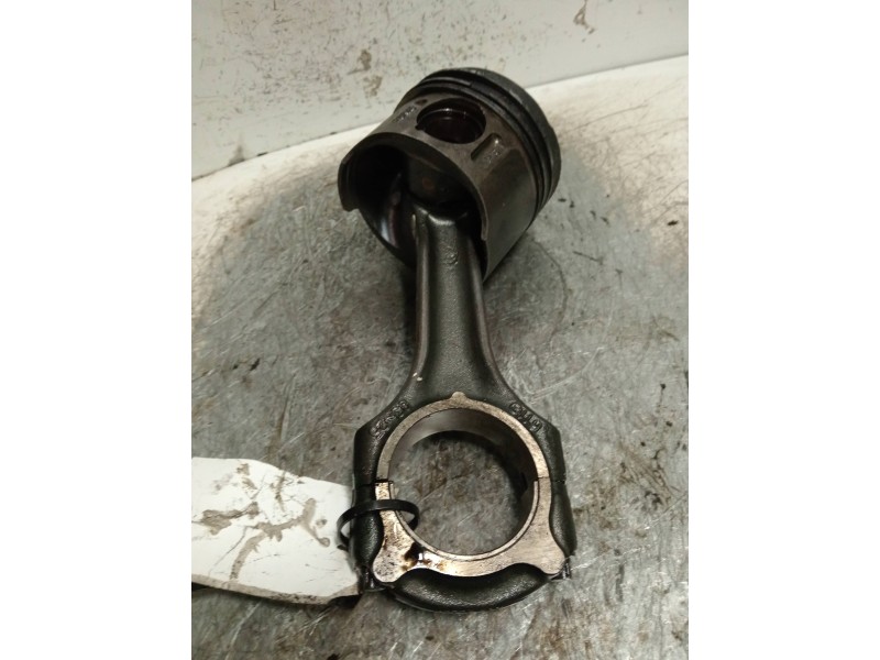 Recambio de piston para mercedes vito (w638) caja cerrada 110 cdi  (638.094) referencia OEM IAM 8857   Recambio de piston para mercedes vito (w638) caja cerrada 110 cdi  (638.094) referencia OEM IAM 8857