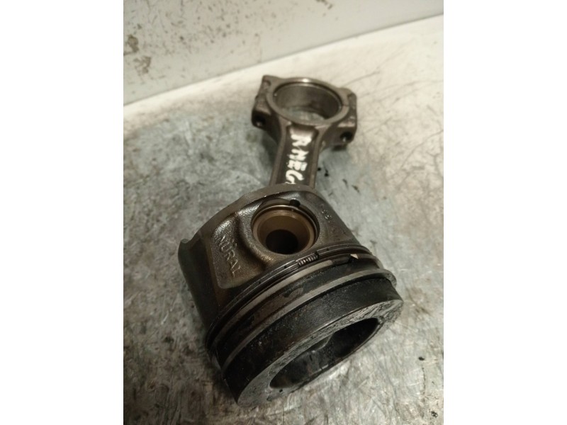 Recambio de piston para renault megane ii classic berlina expression referencia OEM IAM 7657  