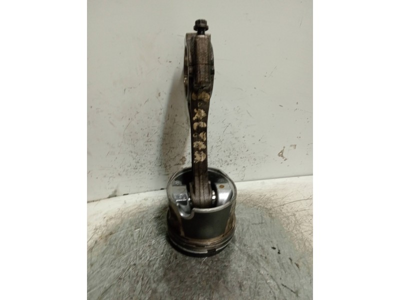 Recambio de piston para seat altea (5p1) sport referencia OEM IAM 0380  