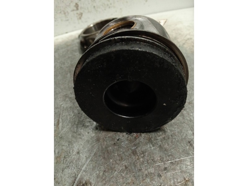 Recambio de piston para volkswagen golf v berlina (1k1) 2.0 tdi referencia OEM IAM 038J  