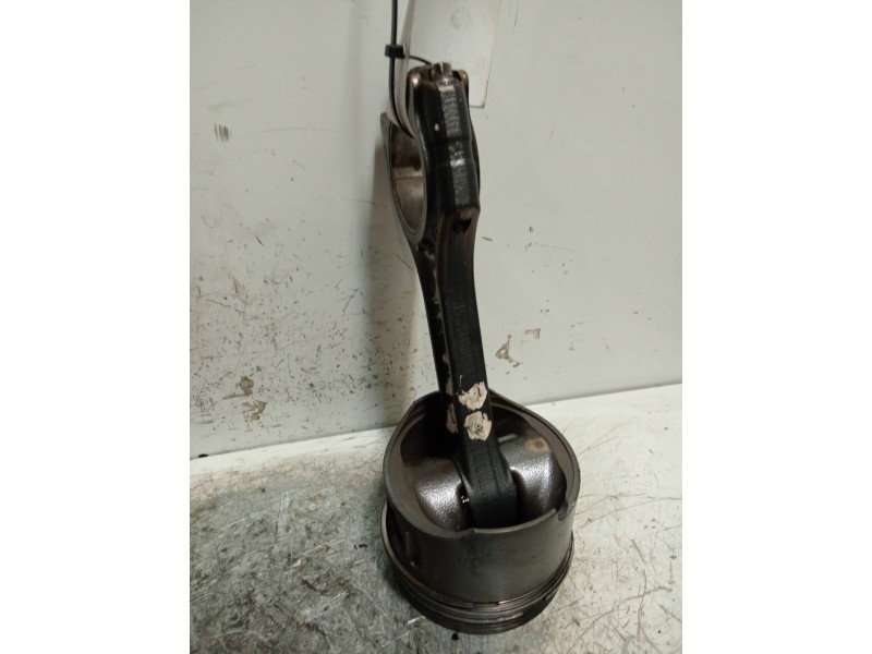 Recambio de piston para mercedes sprinterii caja cerrada (desde 01.06) 311/315 cdi 4x4 (906.631/633/635/637) referencia OEM IAM 