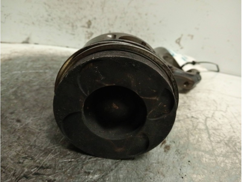 Recambio de piston para mercedes sprinterii caja cerrada (desde 01.06) 311/315 cdi 4x4 (906.631/633/635/637) referencia OEM IAM 