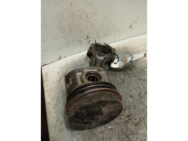 Recambio de piston para mitsubishi galloper (hyundai) 2.5 tdi exceed confort (3-ptas.) referencia OEM IAM J81S09  