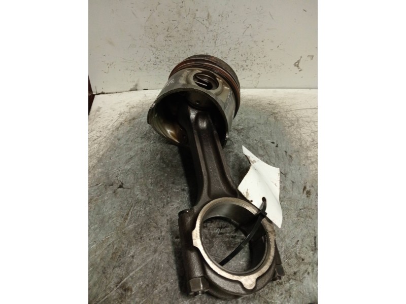 Recambio de piston para mitsubishi galloper (hyundai) 2.5 tdi exceed confort (3-ptas.) referencia OEM IAM J81S09  