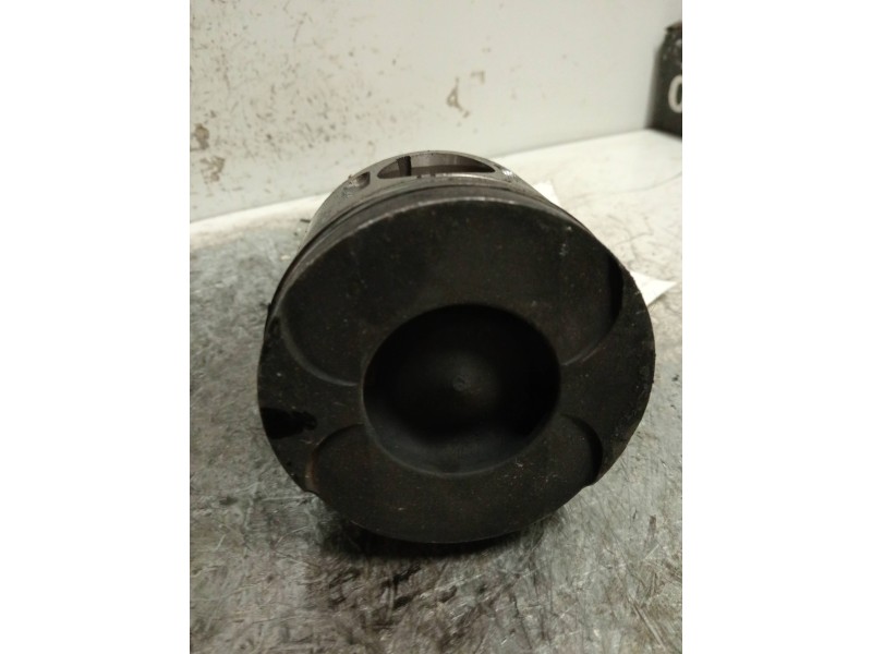 Recambio de piston para mercedes clase e (w210) berlina diesel 220 cdi (210.006) referencia OEM IAM 611   Recambio de piston para mercedes clase e (w210) berlina diesel 220 cdi (210.006) referencia OEM IAM 611