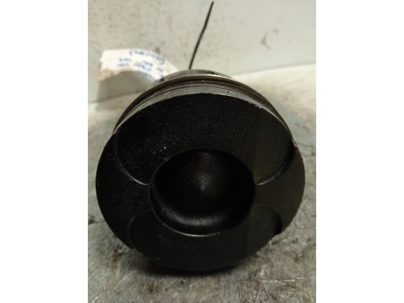 Recambio de piston para mercedes clase e (w210) berlina diesel 220 cdi (210.006) referencia OEM IAM 611  