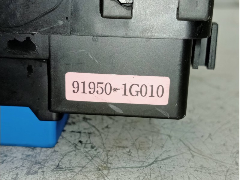 Recambio de caja reles / fusibles para hyundai accent (mc) gl crdi referencia OEM IAM 919501G010  