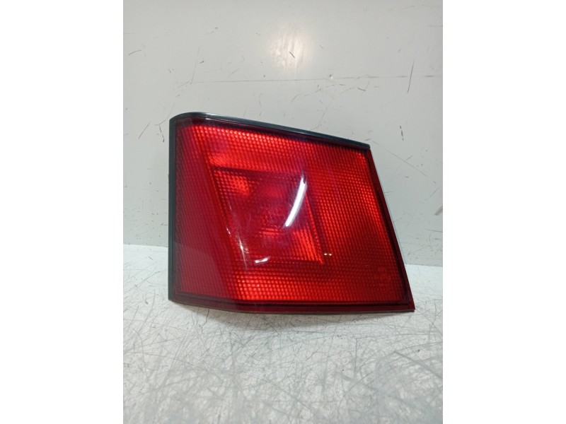Recambio de piloto trasero izquierdo interior para mitsubishi carisma berlina 4 (da0) 1.9 turbodiesel referencia OEM IAM   