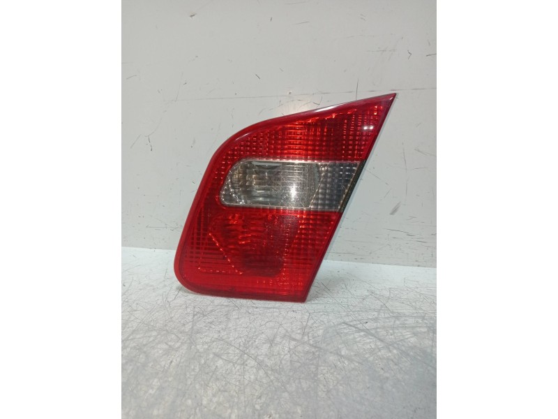 Recambio de piloto trasero derecho interior para mitsubishi carisma berlina 5 (da0) 1.6 cat referencia OEM IAM   