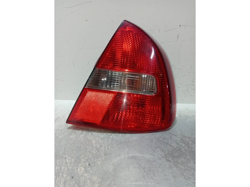 Recambio de piloto trasero derecho para mitsubishi carisma berlina 5 (da0) 1.6 cat referencia OEM IAM   