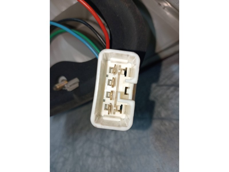 Recambio de piloto trasero derecho para mitsubishi carisma berlina 5 (da0) 1.6 cat referencia OEM IAM   