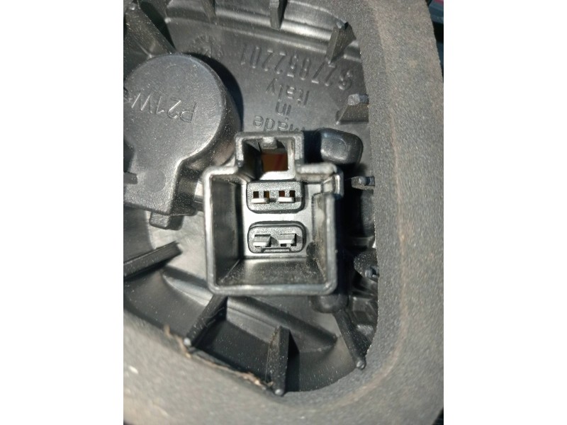 Recambio de piloto trasero derecho para mitsubishi colt berlina 3 (cz) 1.3 atlantis referencia OEM IAM MR957366  
