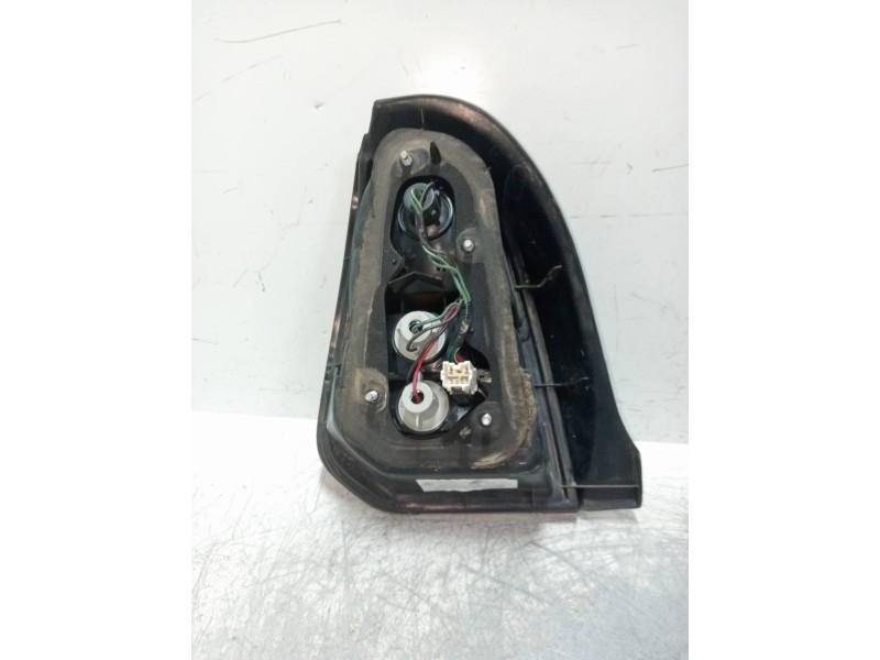 Recambio de piloto trasero derecho para mitsubishi colt (ca0) 1300 gli referencia OEM IAM   