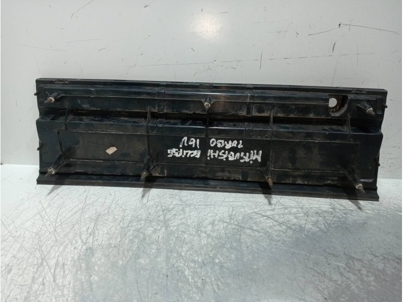 Recambio de piloto trasero central para mitsubishi eclipse (d30) referencia OEM IAM   