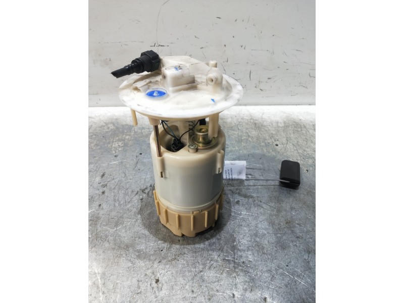 Recambio de bomba combustible para ford mondeo ber. (ca2) ghia referencia OEM IAM 56007810 8200029163A 