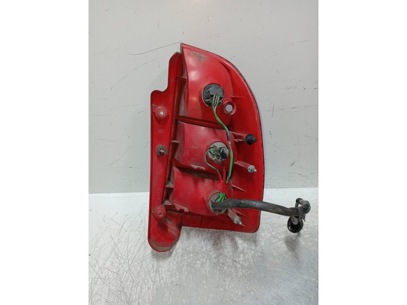 Recambio de piloto trasero izquierdo para mitsubishi space star (dg0) 1.3 cat referencia OEM IAM   