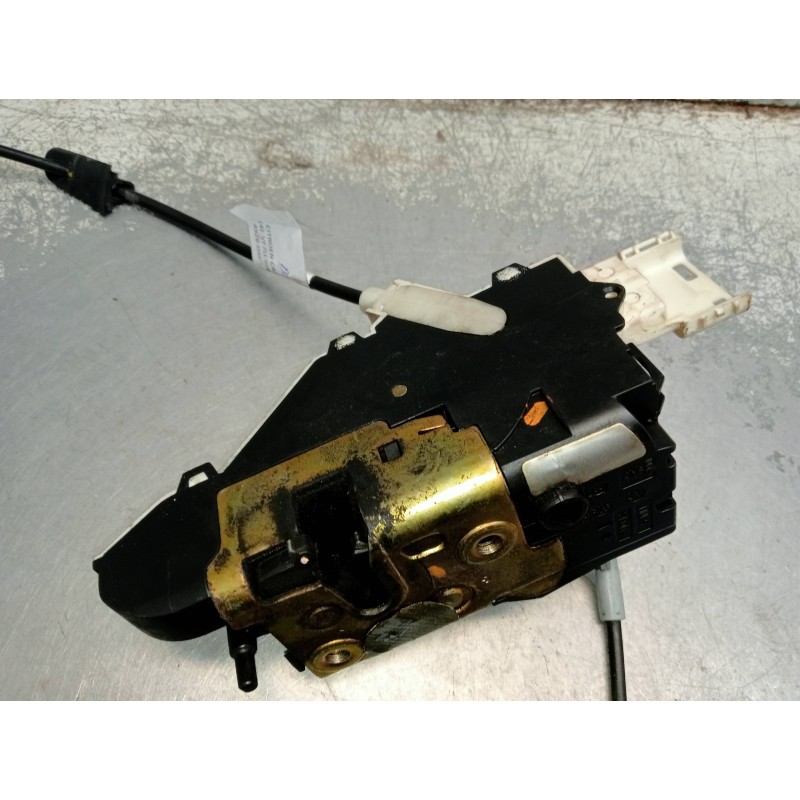 Recambio de motor cierre centralizado delantero izquierdo para citroen c4 berlina lx referencia OEM IAM 960699880  5P