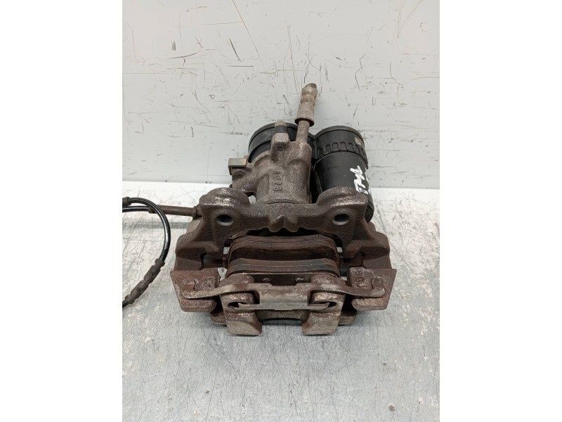 Recambio de pinza freno trasera derecha para bmw serie x1 (f48) sdrive18d referencia OEM IAM 679895807  