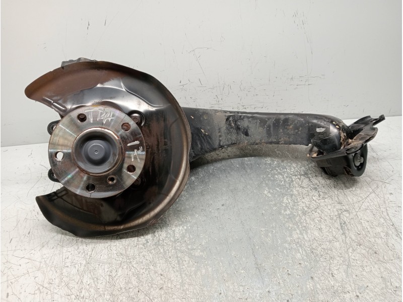 Recambio de mangueta trasera izquierda para bmw serie x1 (f48) sdrive18d referencia OEM IAM   