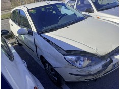 ford focus berlina (cak) del año 2004