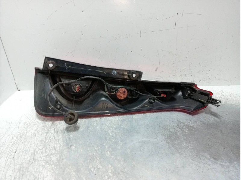 Recambio de piloto trasero izquierdo para nissan note (e11e) acenta referencia OEM IAM   