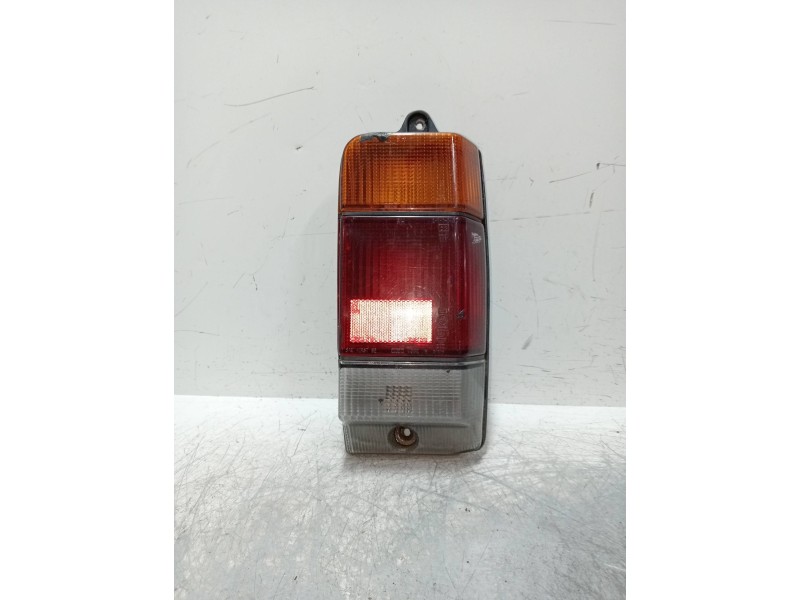 Recambio de piloto trasero derecho para nissan bluebird (910) referencia OEM IAM   