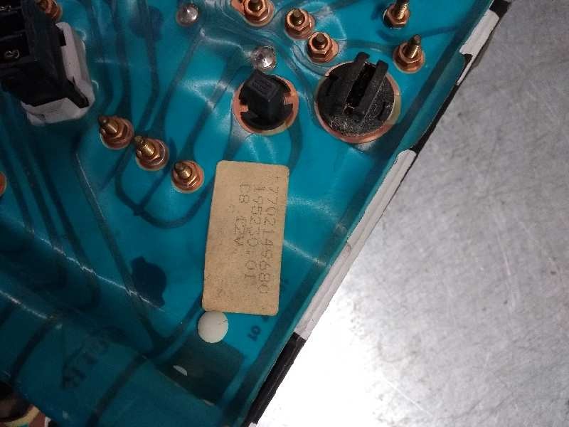 Recambio de cuadro instrumentos para renault 21 berlina (b/l48) 1.8 referencia OEM IAM    Recambio de cuadro instrumentos para renault 21 berlina (b/l48) 1.8 referencia OEM IAM