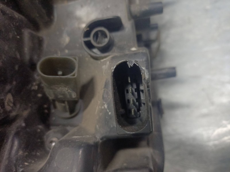 Recambio de faro izquierdo para mercedes clase m (w164) 320 / 350 cdi (164.122) referencia OEM IAM   