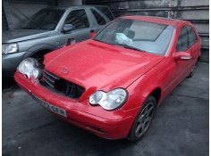 mercedes clase c (w203) berlina del año 2003