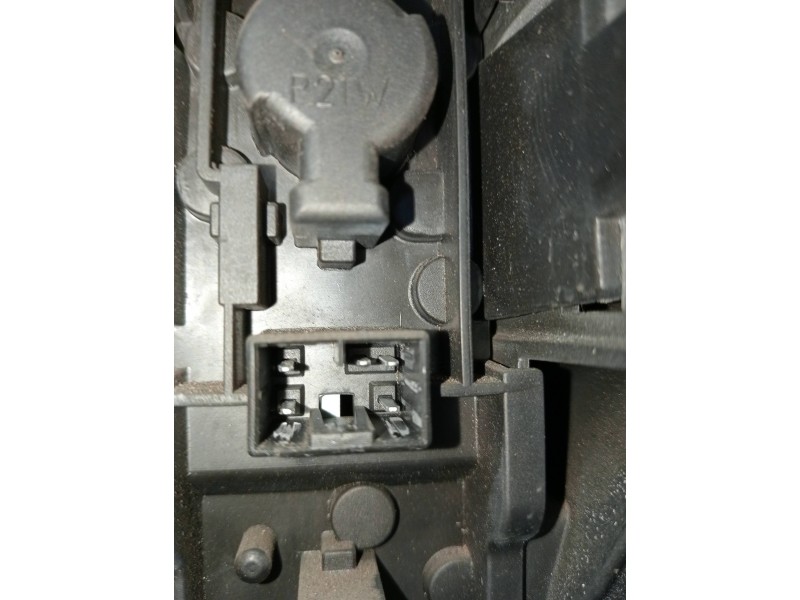 Recambio de piloto trasero izquierdo para nissan micra (k11) 1.0 16v cat referencia OEM IAM   