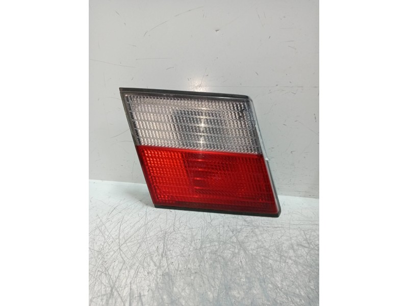 Recambio de piloto trasero izquierdo interior para nissan primera berlina (p11) 2.0 turbodiesel cat referencia OEM IAM 23180102 