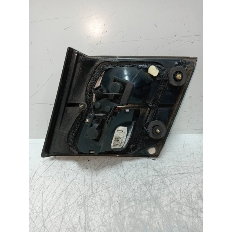 Recambio de piloto trasero izquierdo interior para nissan primera berlina (p11) 2.0 turbodiesel cat referencia OEM IAM 23180102 