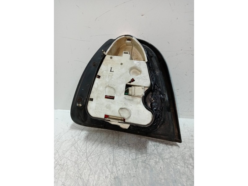 Recambio de piloto trasero derecho para nissan sunny berlina (n14) 2.0 diesel referencia OEM IAM    Recambio de piloto trasero derecho para nissan sunny berlina (n14) 2.0 diesel referencia OEM IAM