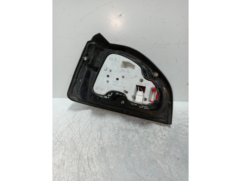 Recambio de piloto trasero derecho para nissan sunny berlina (n14) 1.6 16v cat referencia OEM IAM   