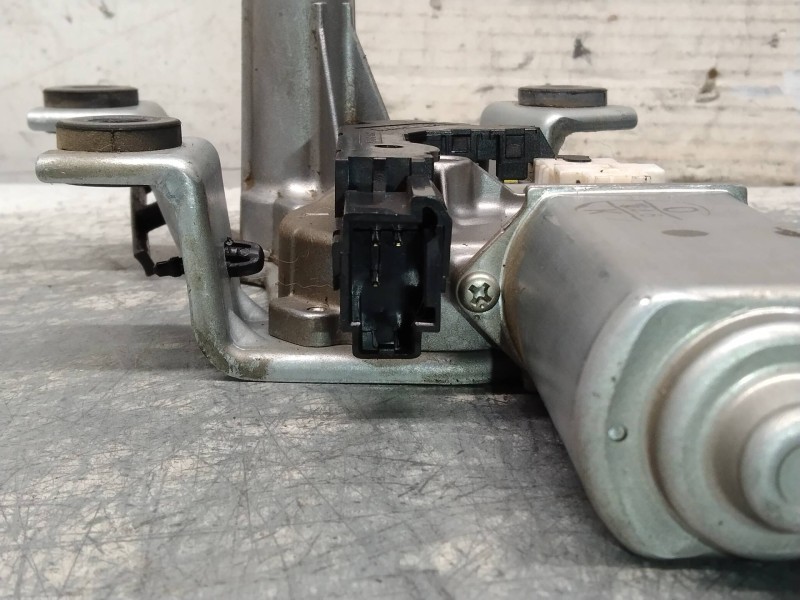 Recambio de motor limpia trasero para land rover discovery v6 td s referencia OEM IAM 34982581  