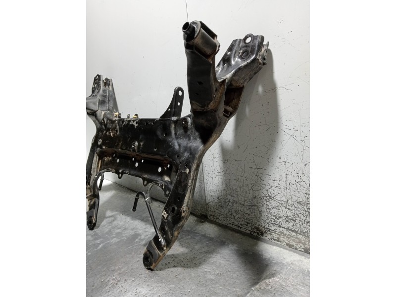 Recambio de puente delantero para bmw serie x1 (f48) sdrive18d referencia OEM IAM 687272902  