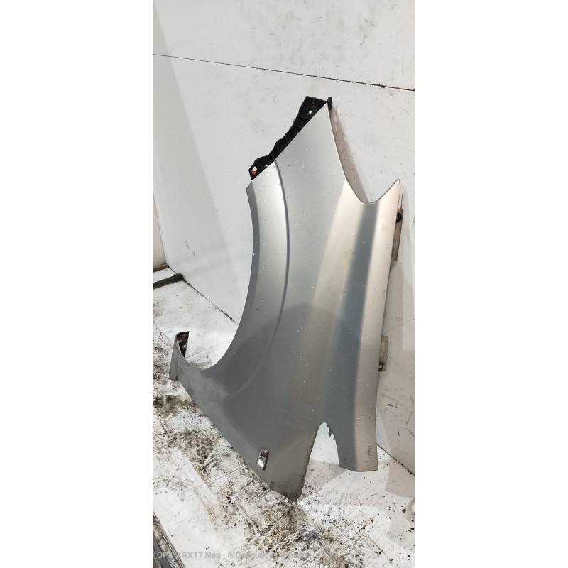 Recambio de aleta delantera derecha para opel zafira b 1.9 16v cdti cat (z 19 dth / lrd) referencia OEM IAM   