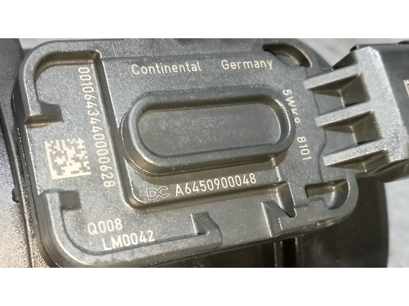 Recambio de caudalimetro para mercedes sprinterii caja cerrada (desde 01.06) 2.1 cdi cat referencia OEM IAM 5WK98101 A6450900048