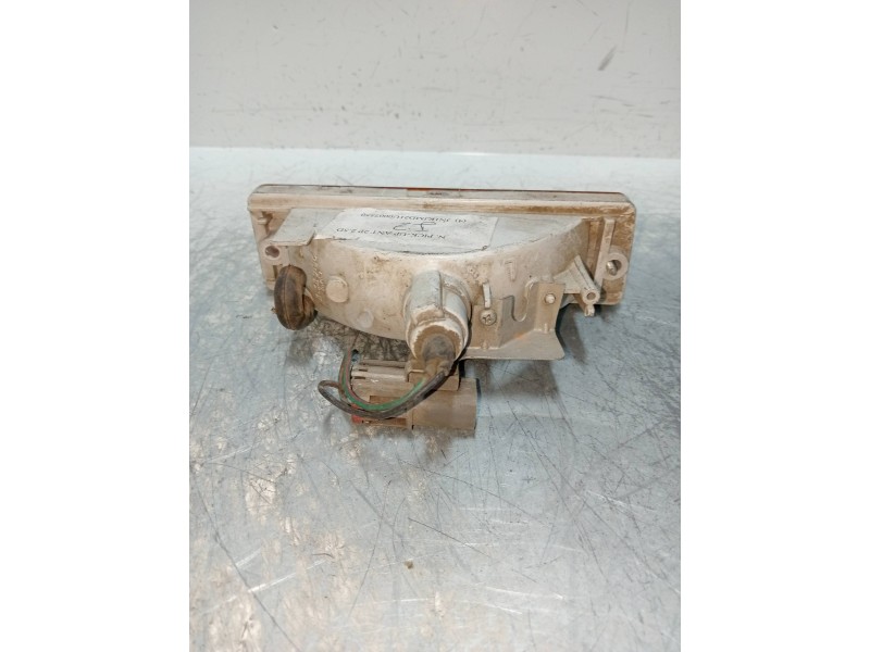 Recambio de piloto delantero izquierdo para nissan pick-up (d21) 2.5 diesel referencia OEM IAM    Recambio de piloto delantero izquierdo para nissan pick-up (d21) 2.5 diesel referencia OEM IAM