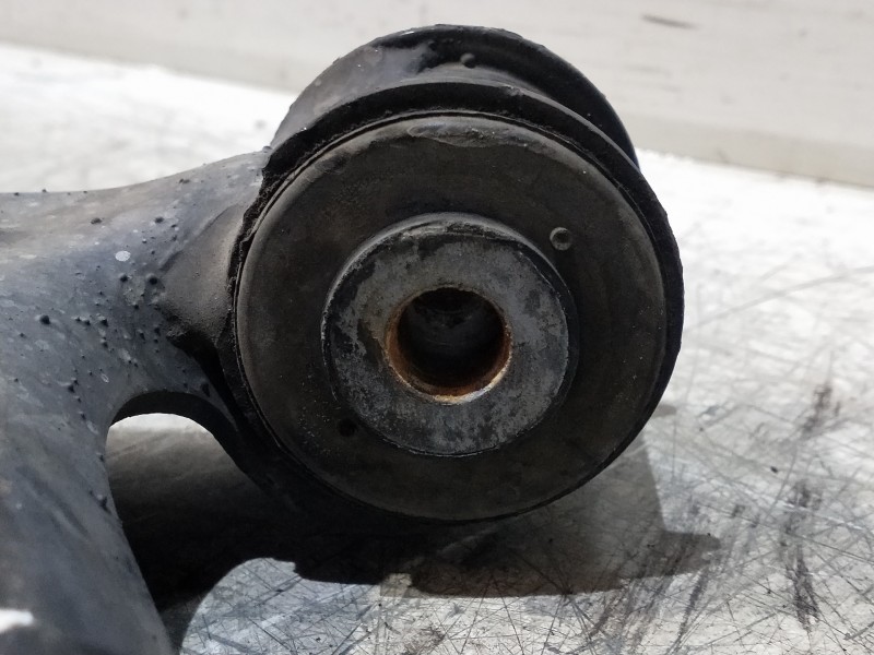 Recambio de brazo suspension inferior delantero izquierdo para volkswagen golf vi (5k1) advance referencia OEM IAM 1K0407165A 1K