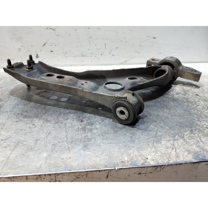 Recambio de brazo suspension inferior delantero izquierdo para volkswagen golf vi (5k1) advance referencia OEM IAM 1K0407165A 1K