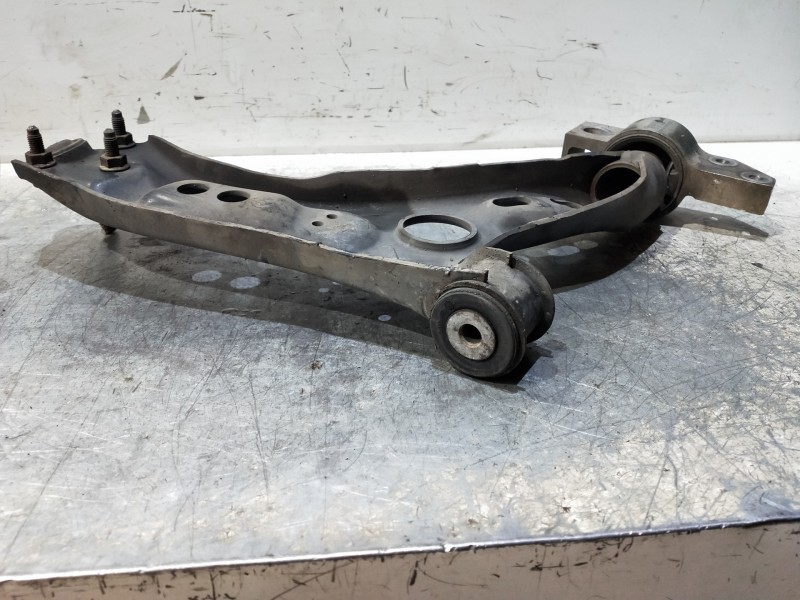 Recambio de brazo suspension inferior delantero izquierdo para volkswagen golf vi (5k1) advance referencia OEM IAM 1K0407165A 1K
