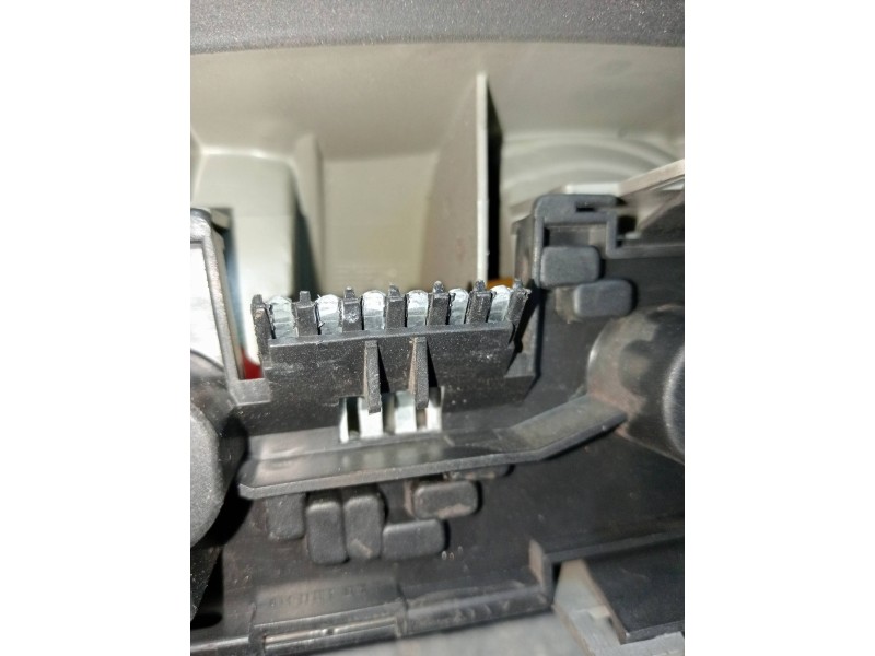 Recambio de piloto trasero izquierdo para opel astra f caravan referencia OEM IAM   