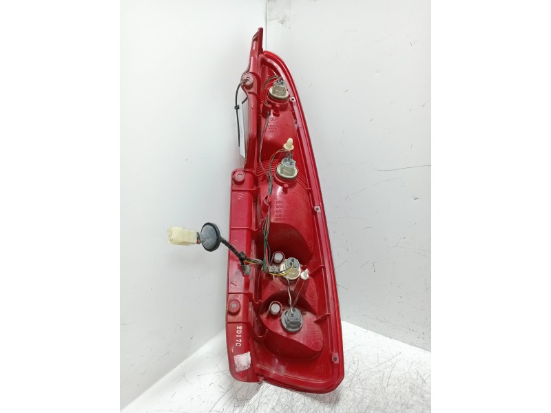 Recambio de piloto trasero izquierdo para daewoo tacuma 1.6 cat referencia OEM IAM   