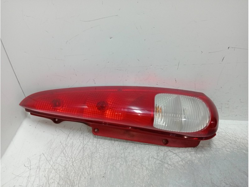 Recambio de piloto trasero derecho para daewoo tacuma 2.0 cat referencia OEM IAM   