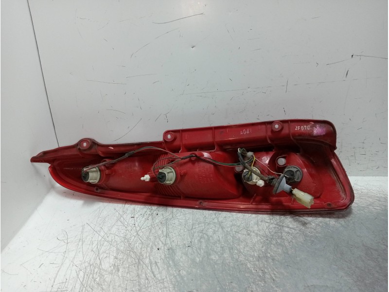 Recambio de piloto trasero derecho para daewoo tacuma 2.0 cat referencia OEM IAM   